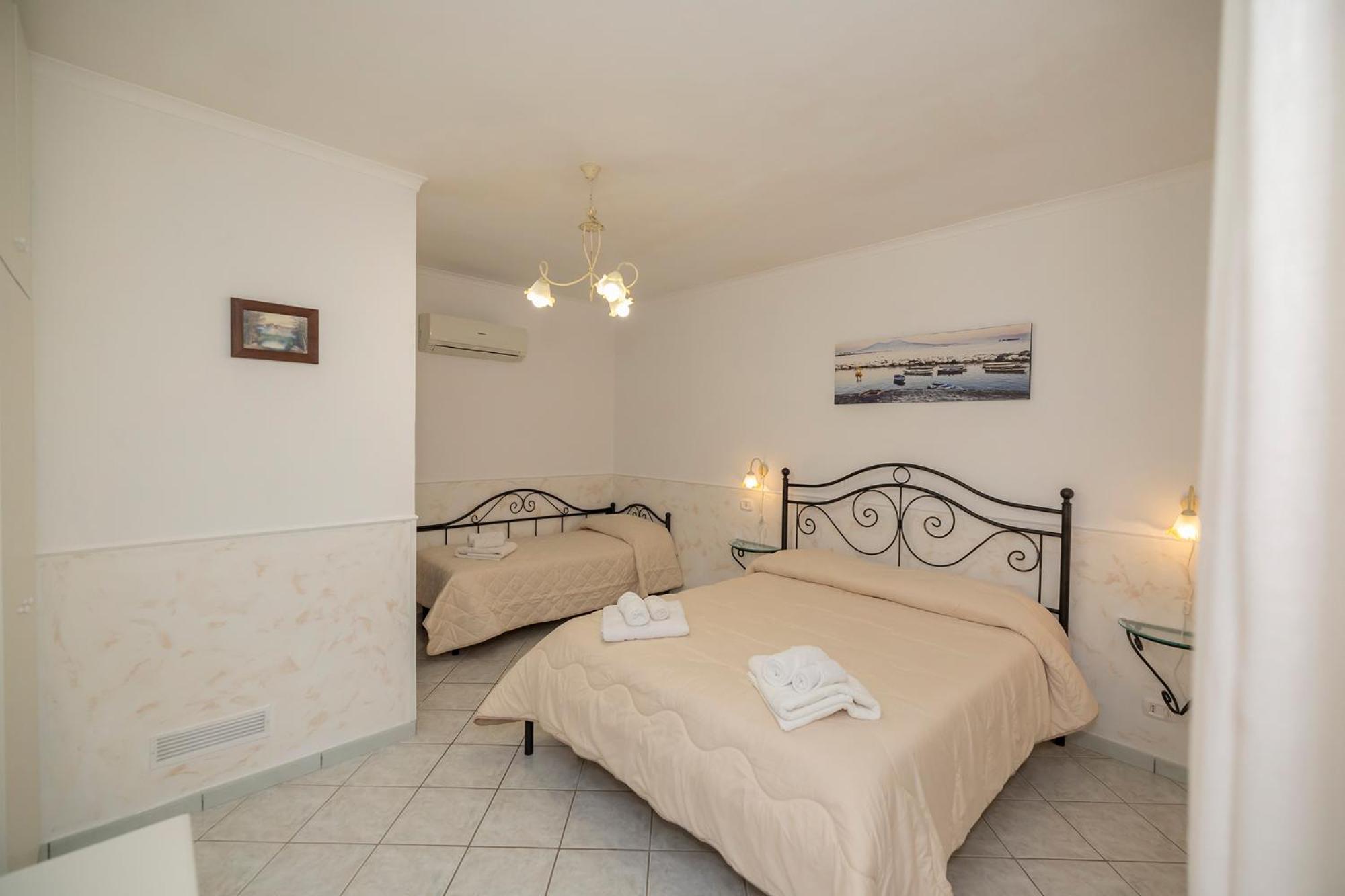 Le Marelle Hotel Furore Room photo